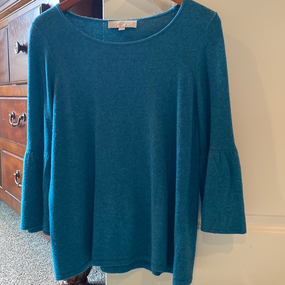 Ann Taylor Loft M Italian Yarn Sweater - Picture 1 of 5